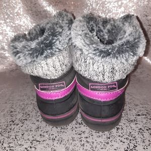 Snow boots for girl, size 12